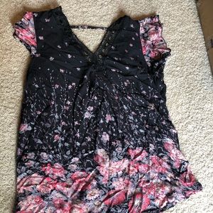 Black and Pink Floral Crinkle Top